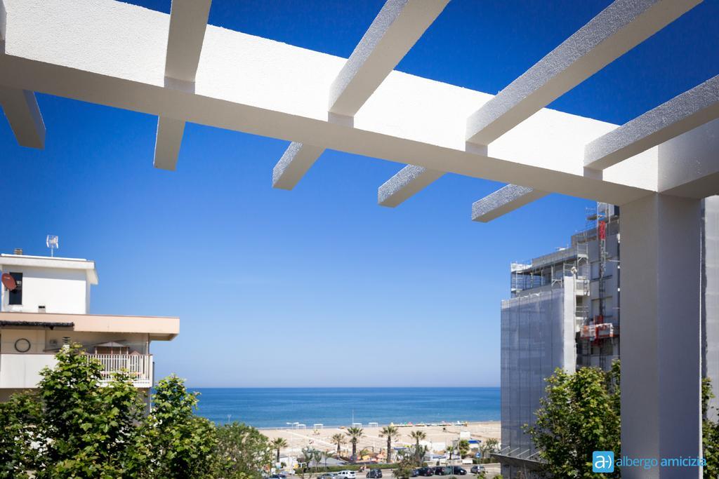 Hotel Amicizia Rimini Exteriér fotografie