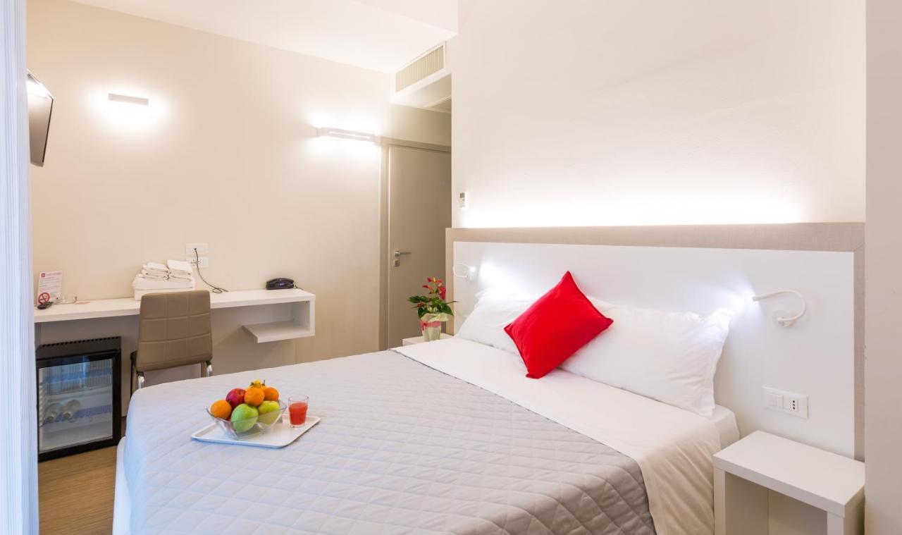 Hotel Amicizia Rimini Exteriér fotografie